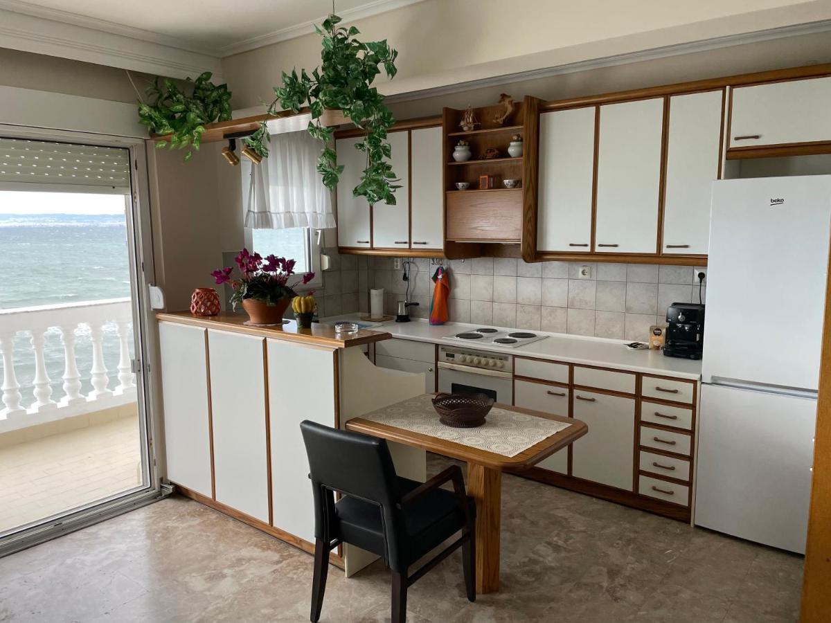 Siel Seaside Apartment Peraia  ภายนอก รูปภาพ